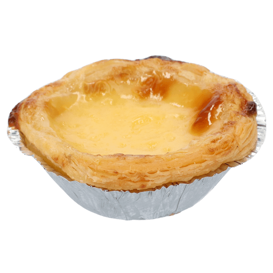 Foto van Vers afbak Pastel de nata op witte achtergrond
