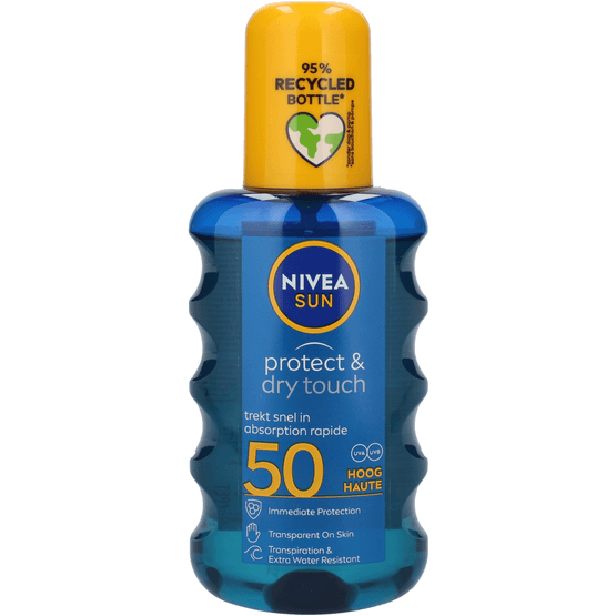 Foto van Nivea Sun protect & dry touch spray spf50 op witte achtergrond