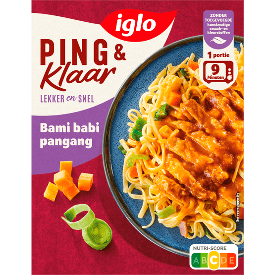 Foto van Iglo Ping en klaar bami babi pangang op witte achtergrond