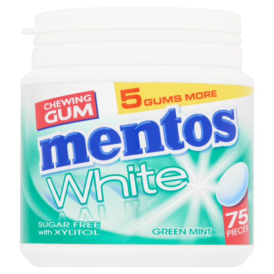 Foto van Mentos Gum white greenmint op witte achtergrond