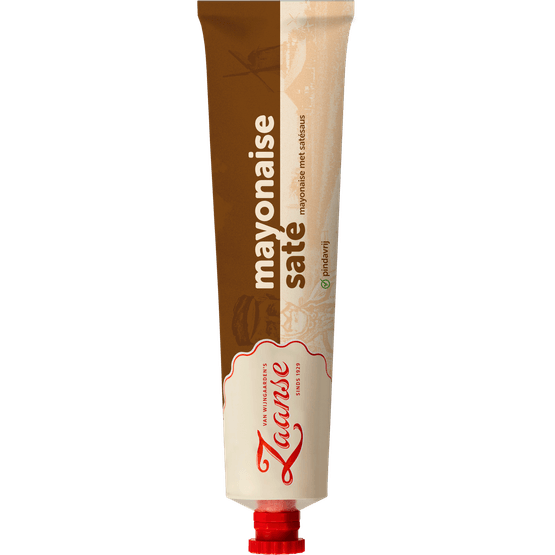 Foto van Zaanse Mayonaise met satesaus op witte achtergrond