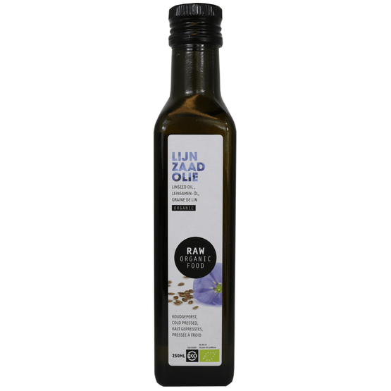 Foto van Raw Organic Food Lijnzaadolie op witte achtergrond