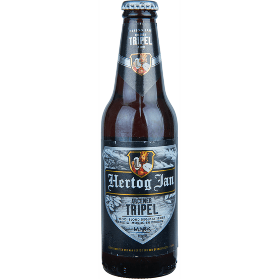 Foto van Hertog Jan Arcener tripel op witte achtergrond