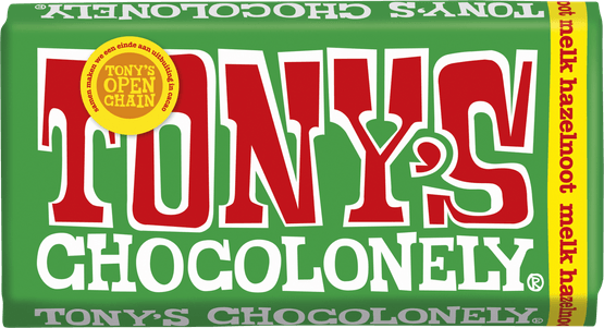 Foto van Tony's Chocolonely melk hazelnoot op witte achtergrond