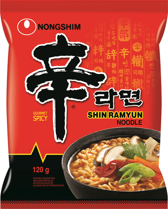 Foto van NongShim Noedels shin ramyun hot op witte achtergrond