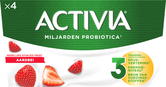 Foto van Activia Yoghurt aardbei op witte achtergrond