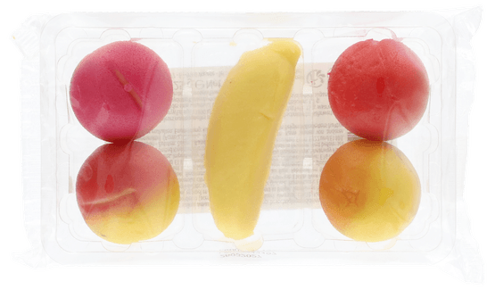 Foto van Marsepein fruit op witte achtergrond