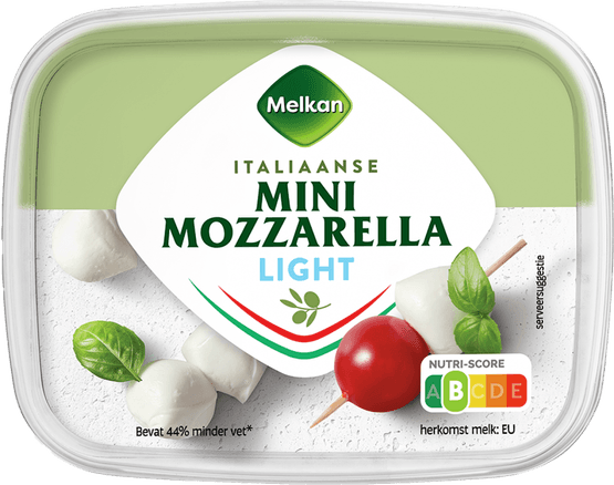 Foto van Melkan Mini mozzarella light op witte achtergrond
