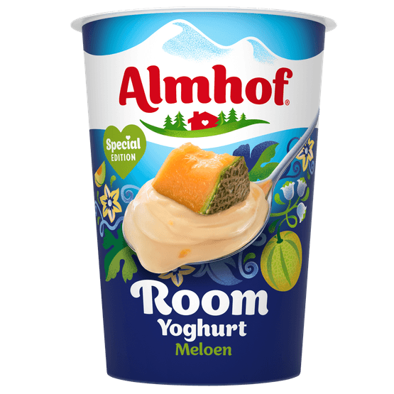 Foto van Almhof Roomyoghurt meloen op witte achtergrond