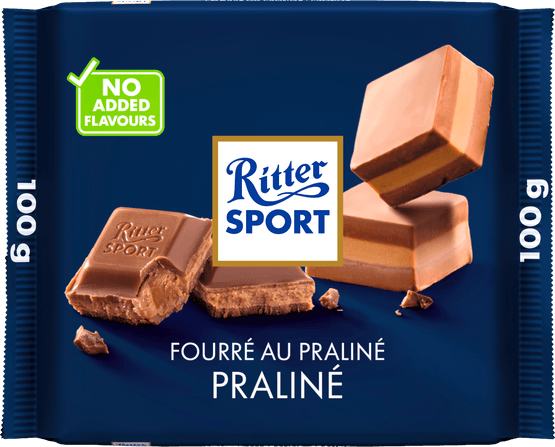 Foto van Ritter Sport Melkchocolade met praline op witte achtergrond
