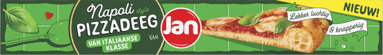 Foto van Jan Napoli pizzadeeg op witte achtergrond
