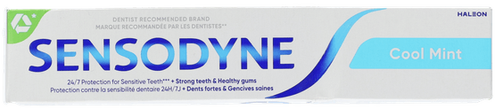 Foto van Sensodyne Tandpasta cool mint op witte achtergrond
