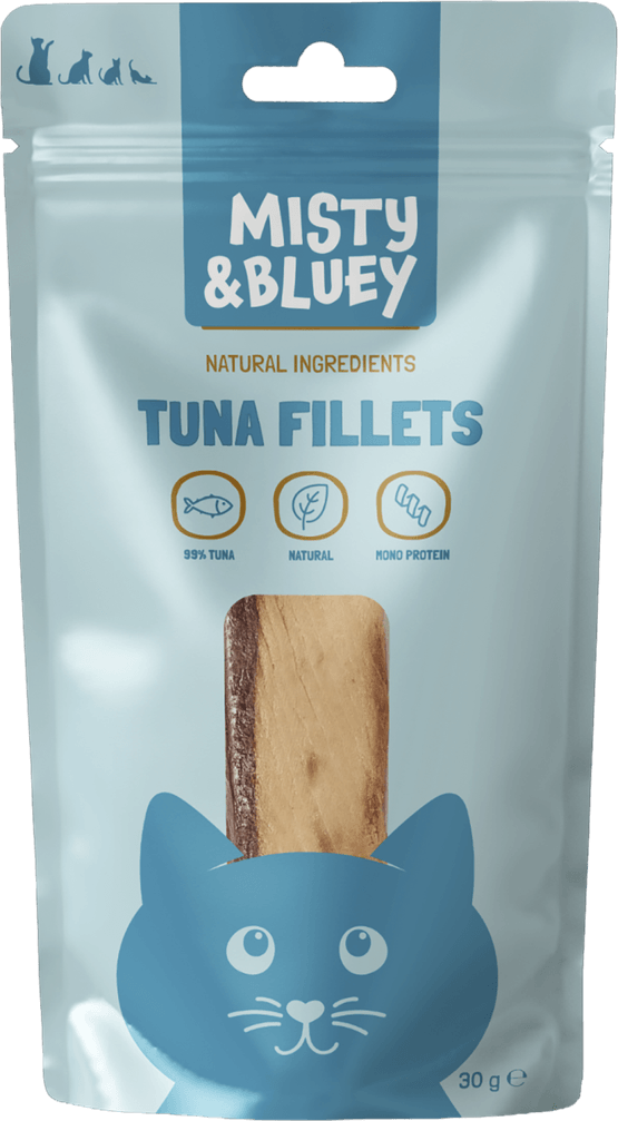 Foto van Misty & Bluey Kattensnacks tuna fillets op witte achtergrond