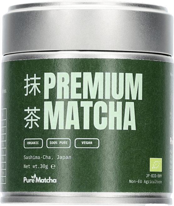 Foto van Premium organic/biologische matcha op witte achtergrond