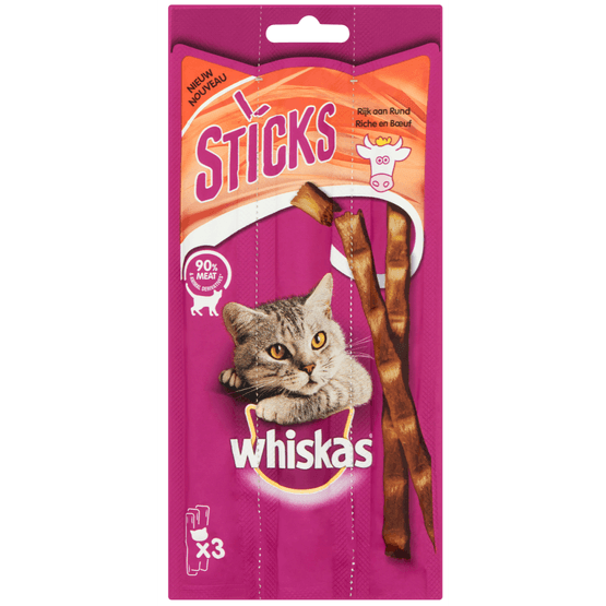 Foto van Whiskas Kattensnacks sticks rijk aan rundvlees op witte achtergrond