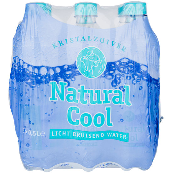 Foto van Natural Cool Mineraalwater licht bruisend op witte achtergrond