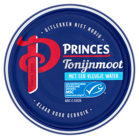 Foto van Princes Tonijnmoot in water op witte achtergrond