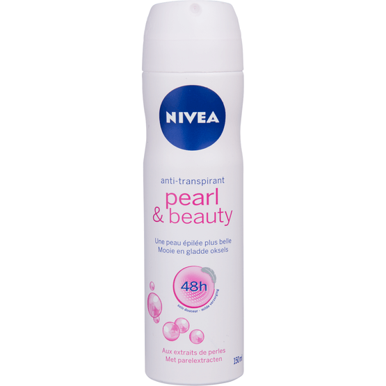 Foto van Nivea Deospray pearl & beauty op witte achtergrond
