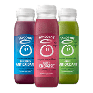 Innocent sap, smoothie of kokoswater Foto van Innocent sap, smoothie of kokoswater