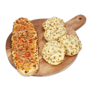 Mediterraneo pizza of mini focaccia's Foto van Mediterraneo pizza of mini focaccia's