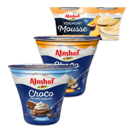 Foto van Almhof choco met slagroom of mousse